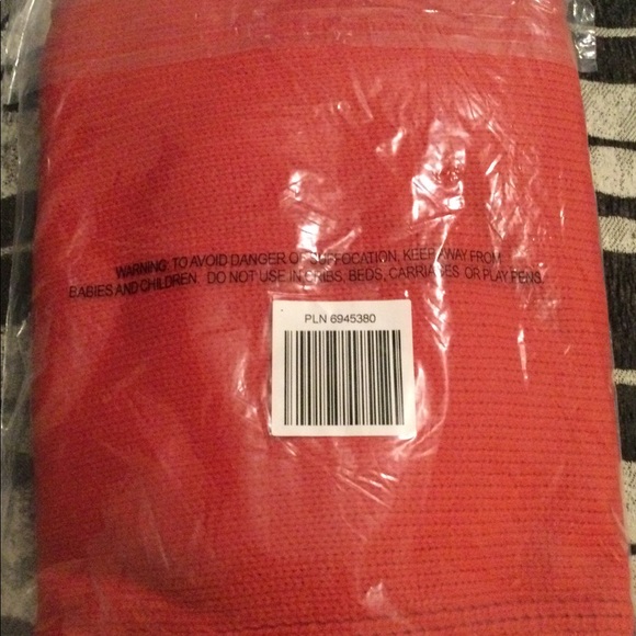 🔥🔥🧤🤩 Rhinestone Embellished Hat, Scarf and Glove Set 🤩🤩🤩🧤🧤🧤 - Picture 4 of 7